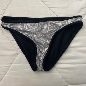 lululemon bikini bottoms